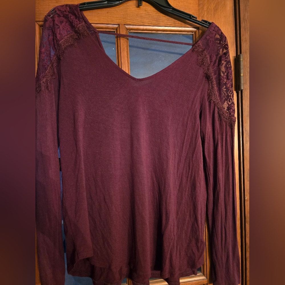 Medium Wine American Eagle Soft & Sexy Large Lace Long Sleeve Top, Open Back